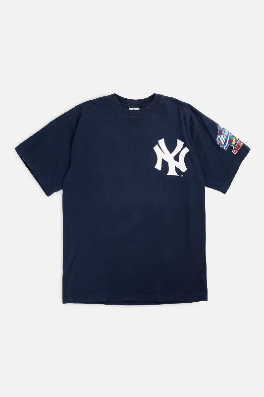 Vintage NY Yankees MLB Tee - M Seamless Knitted Crochet