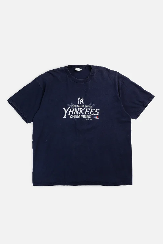 Vintage NY Yankees MLB Tee - XL Fitted T-Shirt Seamless Stretchy