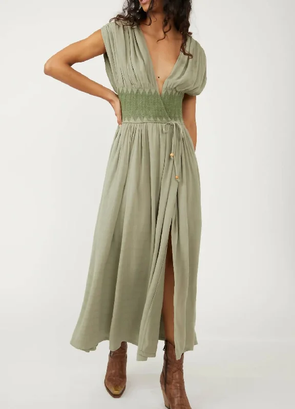 Devon Maxi Dress In Seagrass Fashionable Off-Shoulder Maxi Dress